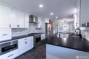 11315 Loma Pl SW, Lakewood, WA 98499 - Photo 10
