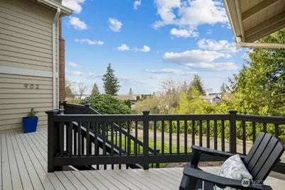 902 7th Avenue S, Edmonds, WA 98020 - Photo 2