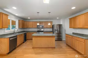 7813 86th Ave NE, Marysville, WA 98270 - Photo 10