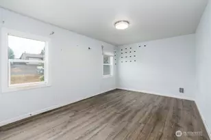 295 N 8th St, Saint Helens, OR 97051 - Photo 6