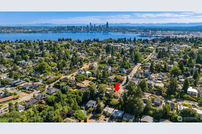 2313 47th Avenue SW, Seattle, WA 98116 - Photo 32