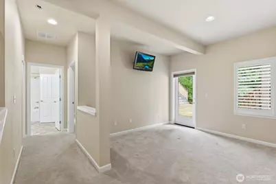 209 140th Street SW, Everett, WA 98208 - Photo 32