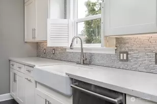 909 Center St, Oregon City, OR 97045 - Photo 14