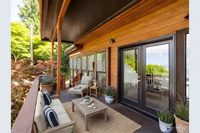 2364 Hobart Avenue SW, Seattle, WA 98116 - Photo 4
