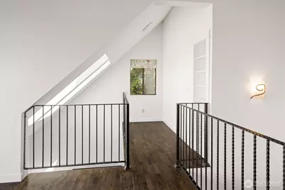 2364 Hobart Avenue SW, Seattle, WA 98116 - Photo 22