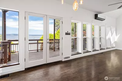 2364 Hobart Avenue SW, Seattle, WA 98116 - Photo 8