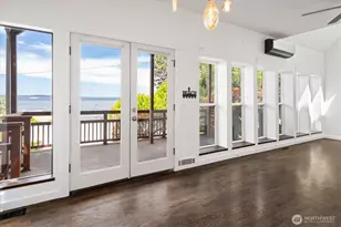 2364 Hobart Ave SW, Seattle, WA 98116 - Photo 8