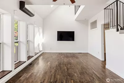 2364 Hobart Avenue SW, Seattle, WA 98116 - Photo 10