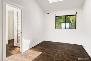 2364 Hobart Ave SW, Seattle, WA 98116 - Photo 24