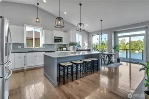 4705 Lakeridge Dr E, Lake Tapps, WA 98391 - Photo 6
