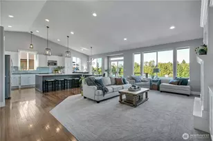 4705 Lakeridge Dr E, Lake Tapps, WA 98391 - Photo 2