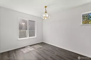 2707 S 268th Pl, Kent, WA 98032 - Photo 8