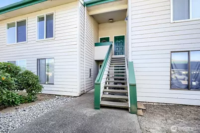 1102 8th Street NE #A-3, Auburn, WA 98002 - Photo 2