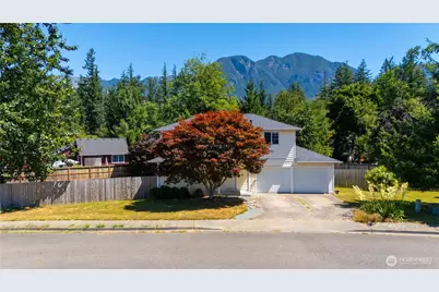 218 Lisa Lane, Gold Bar, WA 98251 - Photo 2