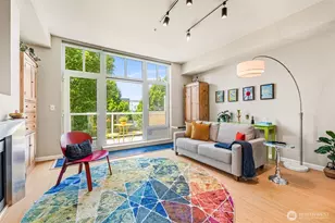 17 W Mercer St, Seattle, WA 98119 - Photo 2