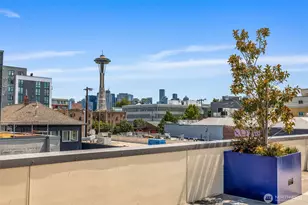 17 W Mercer St, Seattle, WA 98119 - Photo 24
