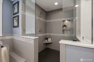 24121 NE 1st Pl, Sammamish, WA 98074 - Photo 6
