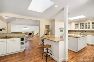 10710 NE 190th St, Bothell, WA 98011 - Photo 16