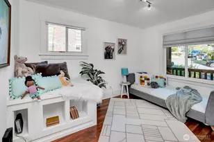 327 NE 55th St, Seattle, WA 98105 - Photo 20