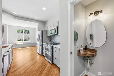 205 Newport Way NW #C1, Issaquah, WA 98027 - Photo 18