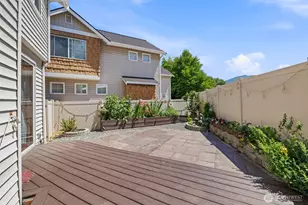 205 Newport Way NW, Issaquah, WA 98027 - Photo 36