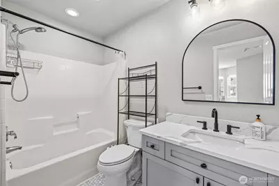 205 Newport Way NW #C1, Issaquah, WA 98027 - Photo 32
