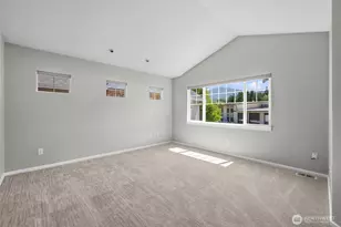 205 Newport Way NW, Issaquah, WA 98027 - Photo 22