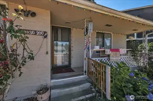 3039 S 200th St, SeaTac, WA 98198 - Photo 2