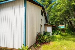 511 NE Lakeshore Dr N, Tahuya, WA 98588 - Photo 4