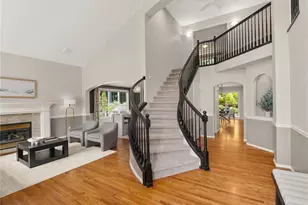 23420 SE 28th Ct, Sammamish, WA 98075 - Photo 2