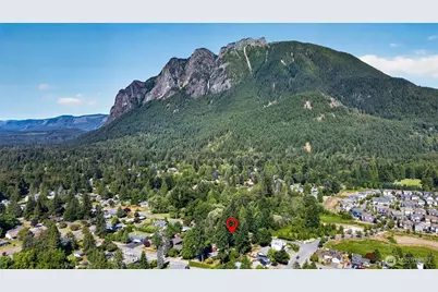 413 Thrasher Avenue NE, North Bend, WA 98045 - Photo 2