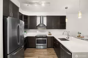 1760 NW 56th St, Seattle, WA 98107 - Photo 12