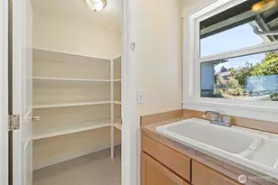 1311 E 5th St, Port Angeles, WA 98362 - Photo 16
