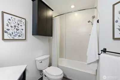 2033 2nd Avenue #2104, Seattle, WA 98121 - Photo 20
