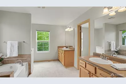 14572 SE 153rd Place, Renton, WA 98058 - Photo 16