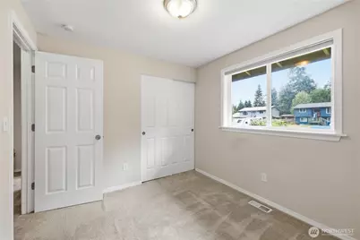 5713 187th Avenue E, Lake Tapps, WA 98391 - Photo 12