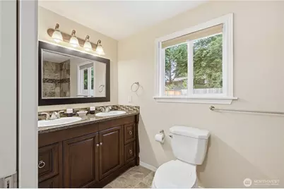 5713 187th Avenue E, Lake Tapps, WA 98391 - Photo 10