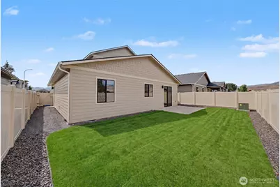 567 S Perry Avenue, East Wenatchee, WA 98802 - Photo 38