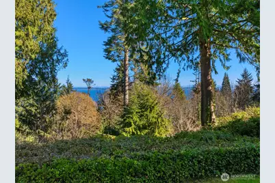 10700 NE Broomgerrie Road, Bainbridge Island, WA 98110 - Photo 26