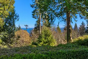 10700 NE Broomgerrie Rd, Bainbridge Island, WA 98110 - Photo 26