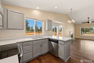 3702 232nd St Ct E, Spanaway, WA 98387 - Photo 12