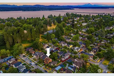 4319 NE 44th Street, Seattle, WA 98105 - Photo 38