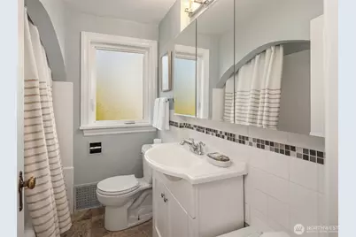 4319 NE 44th Street, Seattle, WA 98105 - Photo 26