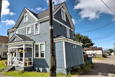 109 N Washington Street, Aberdeen, WA 98520 - Photo 1