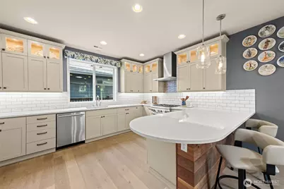 14016 188th Avenue Ct E, Bonney Lake, WA 98391 - Photo 10