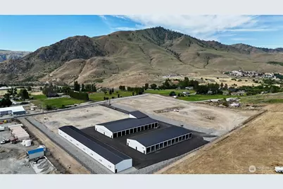 73 E Shop Avenue #B7, Chelan, WA 98816 - Photo 2