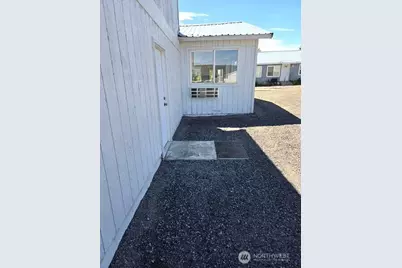 40 Cherry Street S, Soap Lake, WA 98851 - Photo 8