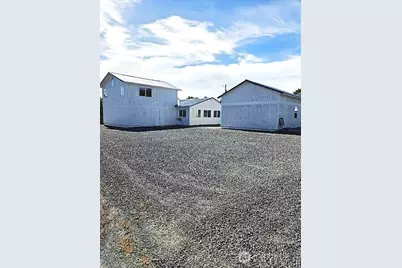 40 Cherry Street S, Soap Lake, WA 98851 - Photo 4