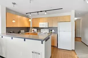 12334 31st Ave NE, Seattle, WA 98125 - Photo 8
