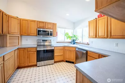 1027 Franklin Drive, Cosmopolis, WA 98537 - Photo 6